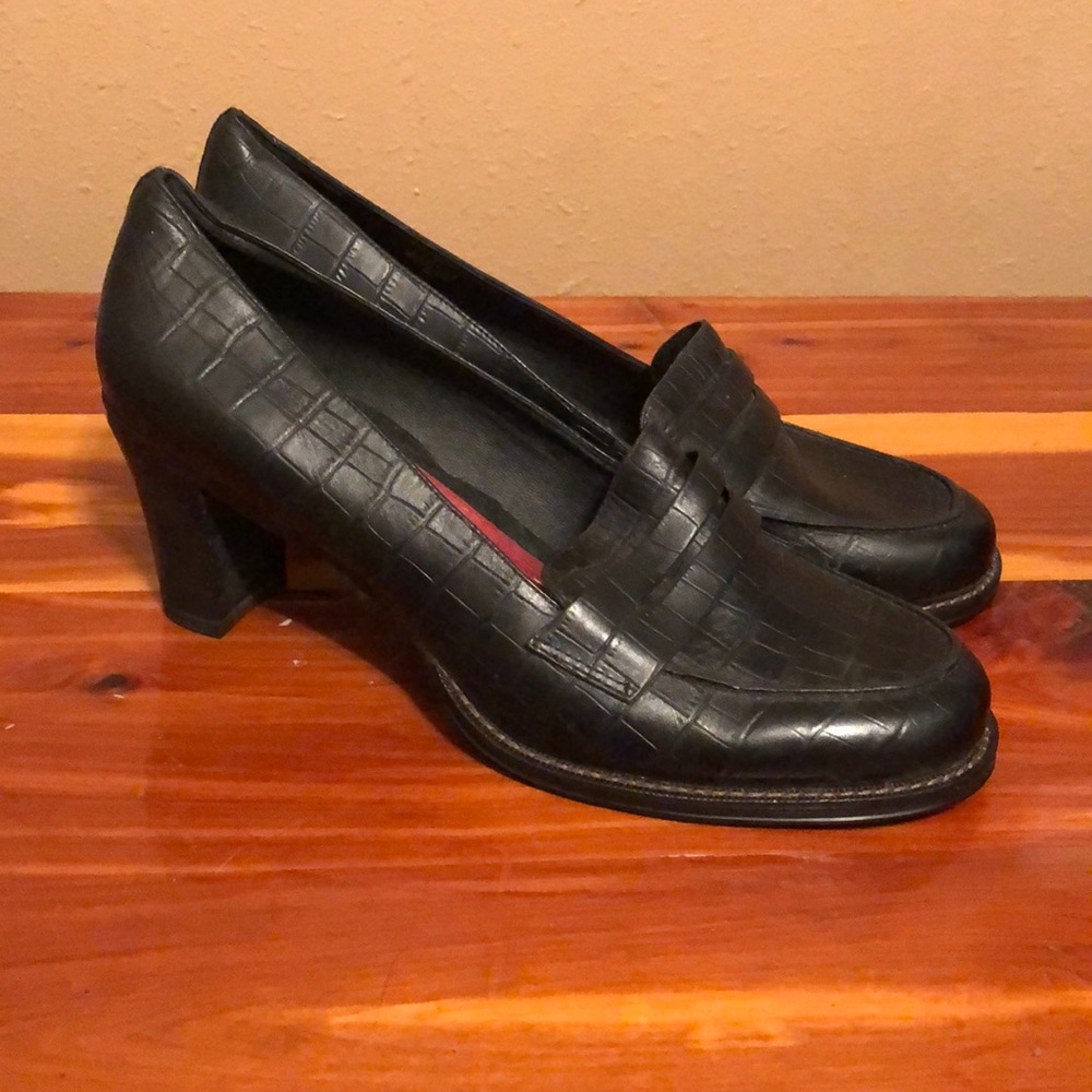 Aerosoles Black Stacked Heel Dress shoe